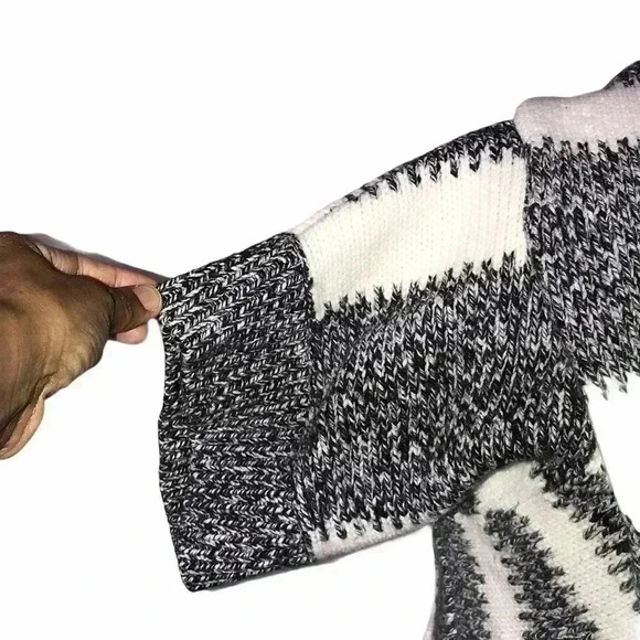 Express Open Front Sweater Cardigan Size M - Picture 3 of 6